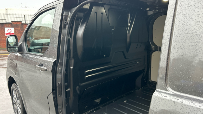 Ford Transit Custom 280 L1 Diesel Fwd 2.0 EcoBlue 136ps H1 Van Limited